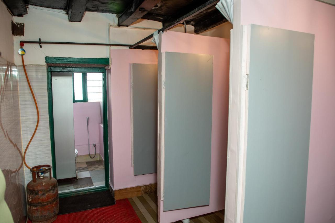 Trekkers Hostel Katmandu Eksteriør bilde